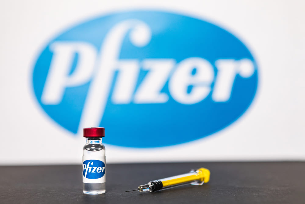 Logo and vaccine image